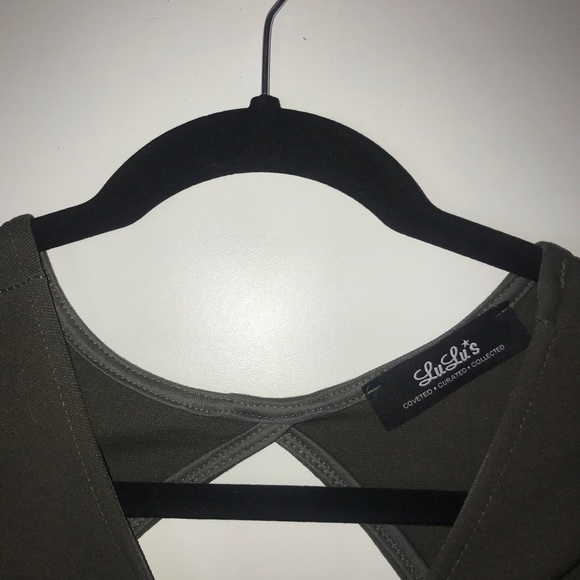 Lulu’s Olive Green Crop Top - Picture 2 of 4